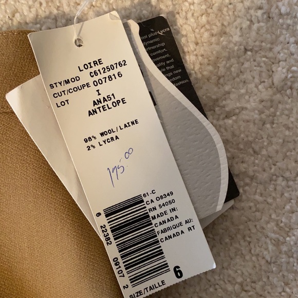 3 piece Jones New York suit - Picture 5 of 7